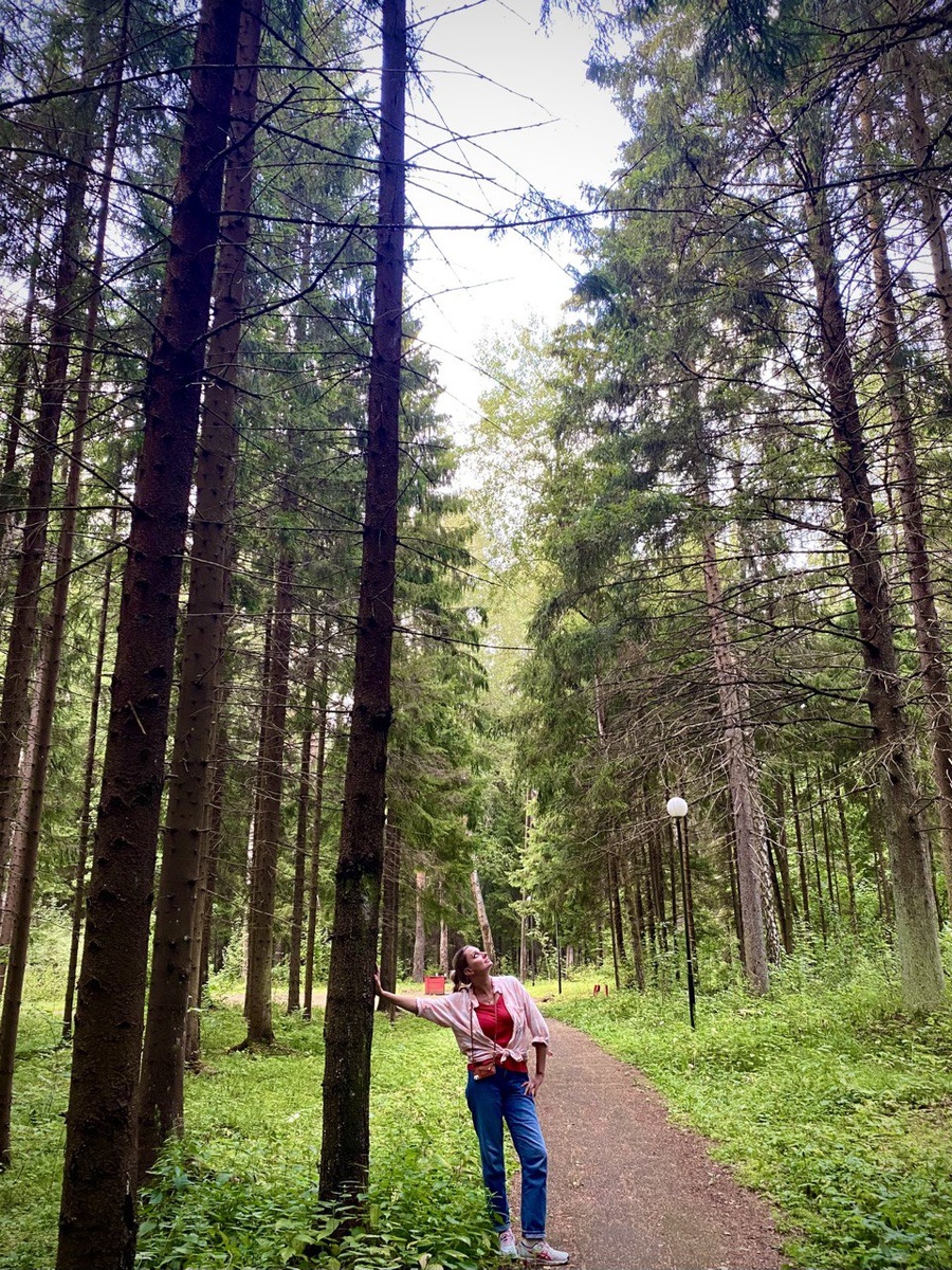 На фото: ведущая прогноза погоды на канале ТВЦ  Алена Дублюк