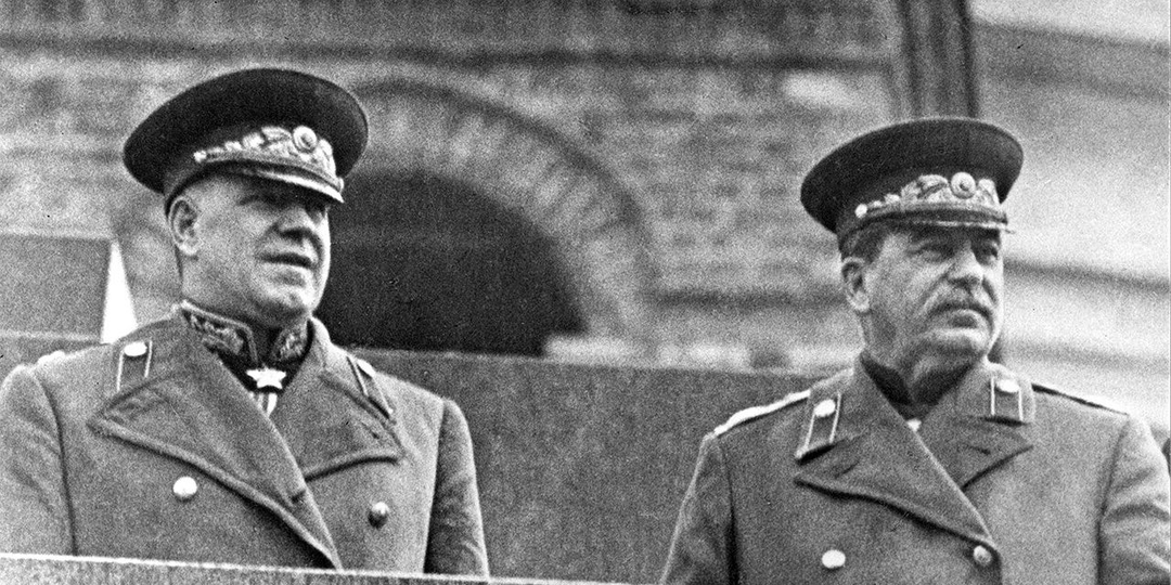 "Вас не переубедишь": споры Жукова со Сталиным, которые изменили ход войны