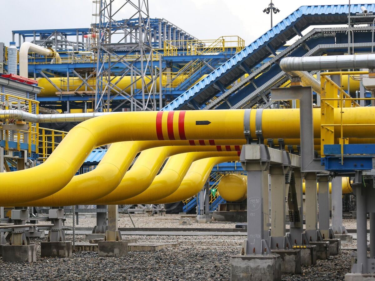    Трубопроводы измерительных линий коммерческого узла учета товарного газа на Амурском ГПЗ | © РИА Новости / Павел Львов