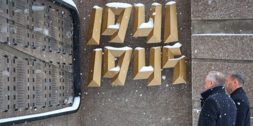    Память о блокадной киностудии хранят монумент "Героям Ленфильма" и памятник фронтовому кинооператору.gov.spb.ru