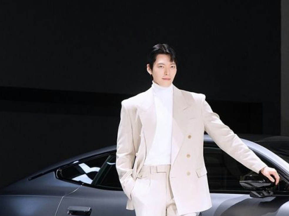 Корейский актер Ким У Бин.