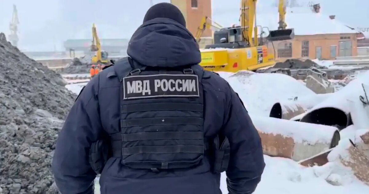    Фото: стоп-кадр видео от пресс-службы ГУ МВД России по Петербургу и Ленобласти