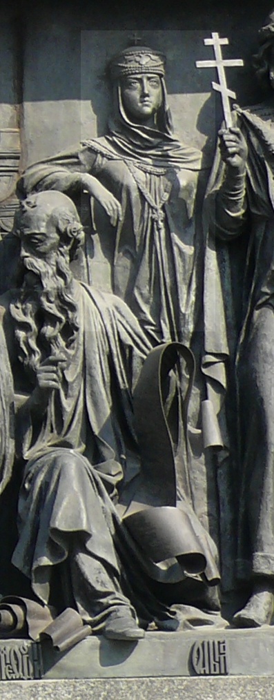 Святая Ольга на памятнике 1000-летия Руси