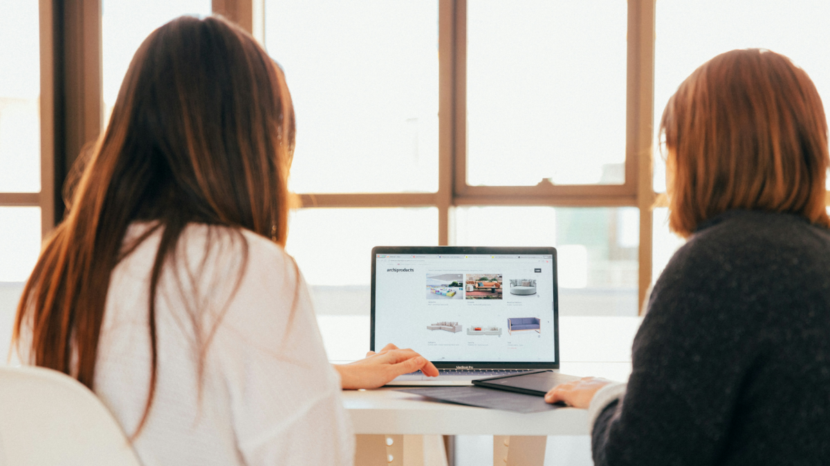 Каждая система запускается с нуля, но с уже встроенной прошивкой