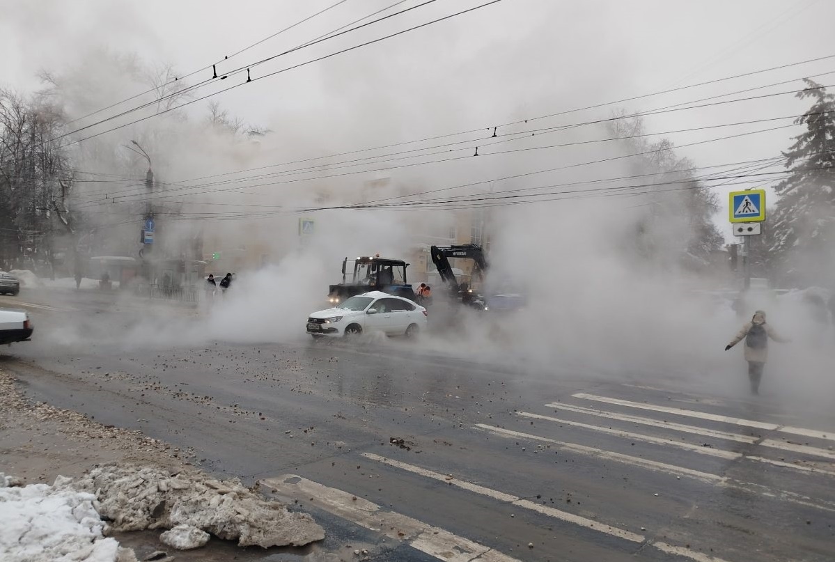    Авария буквально парализовала центр города