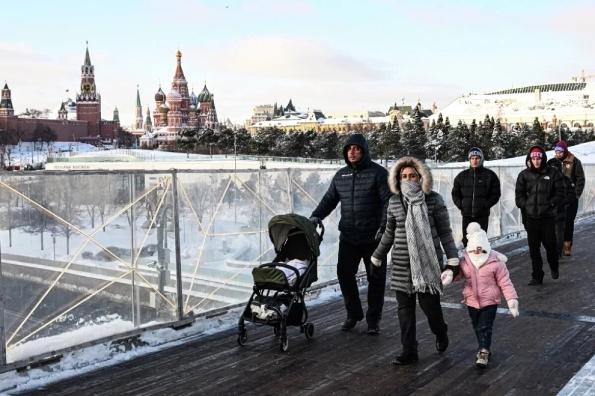    Как сообщают синоптики, атлантический циклон вызовет снегопад, который обрушится на Москву в ближайшие часы.