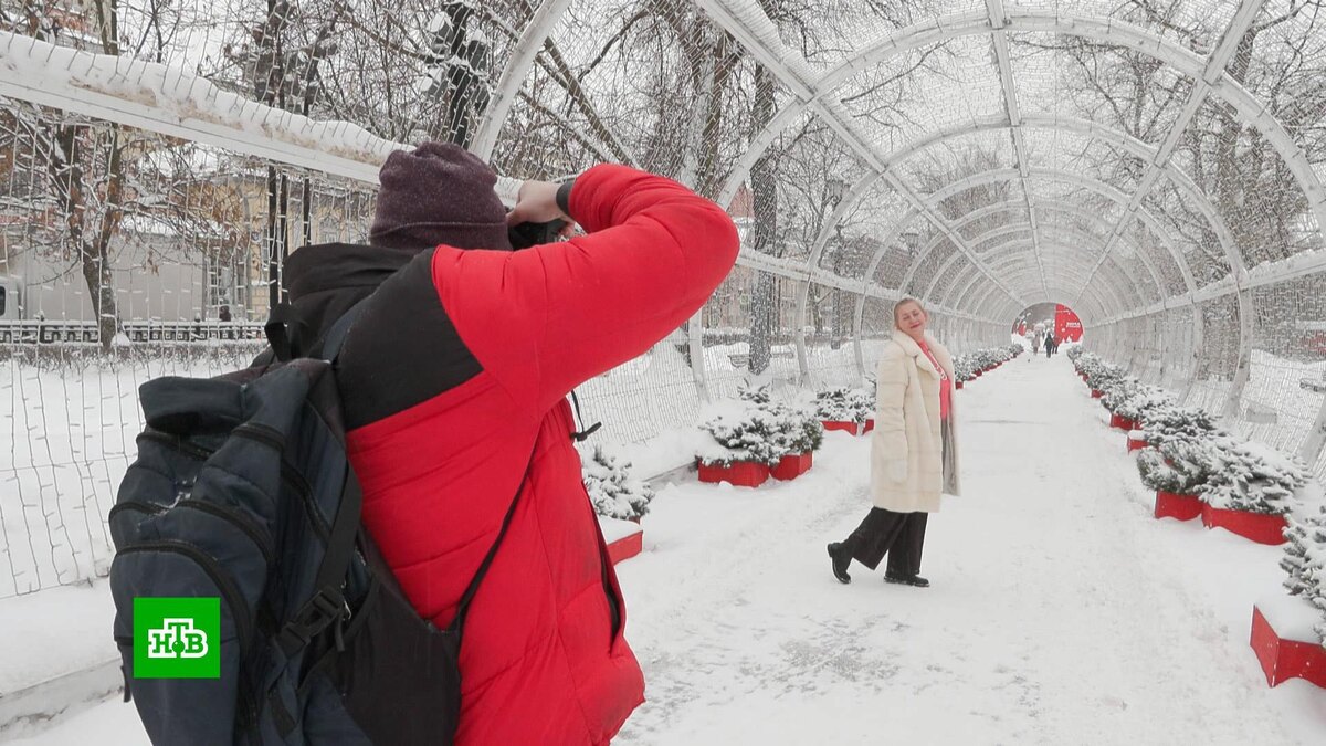   Аномальные снегопады превратили Москву в масштабную фотозону
