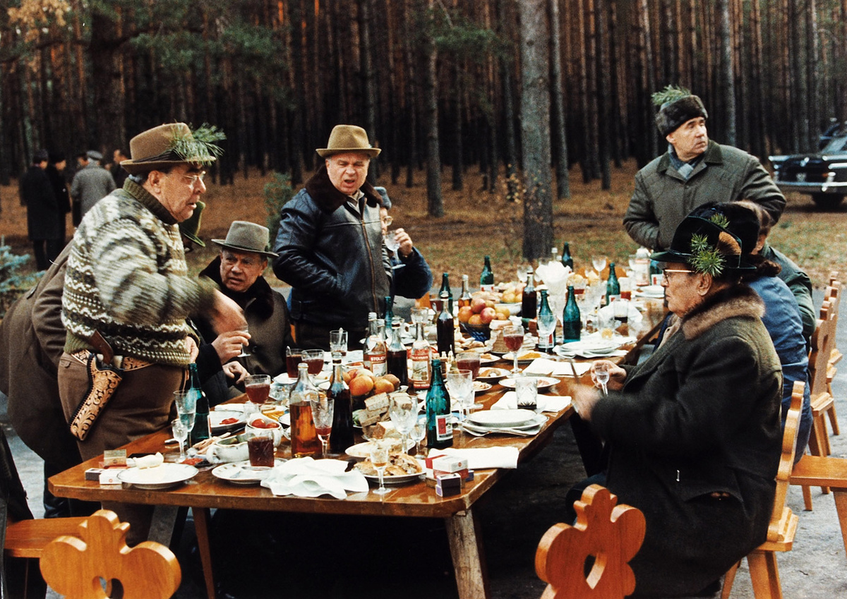 Охотники на привале