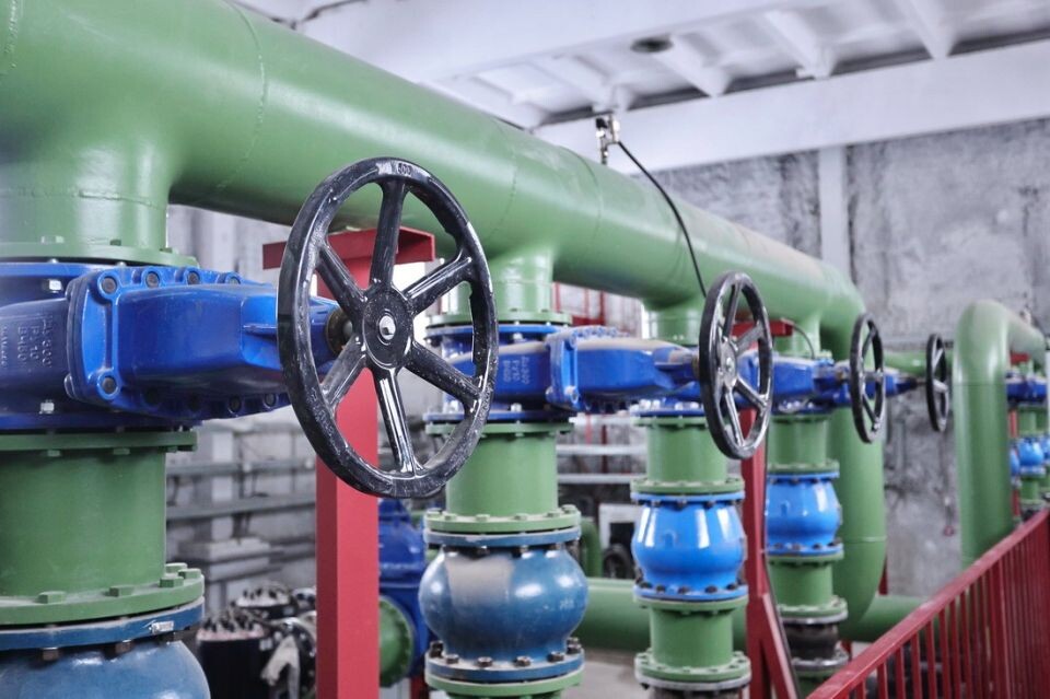    Водопроводная насосная станция на Катунском водозаборе. Источник: altai-republic.ru