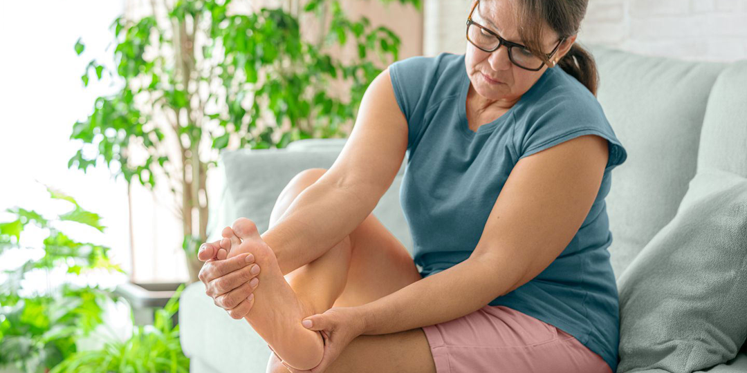 Синдром беспокойных ног: это нейропатия? Как различить и чем лечить