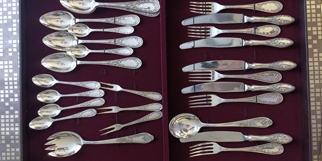 А пользуетесь ли вы парадным мельхиором?