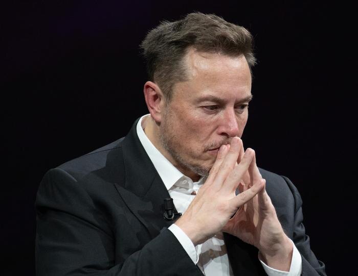 Обложка © Shutterstock / FOTODOM/ Frederic Legrand - COMEO