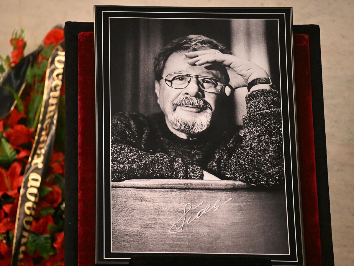    Прощание с заслуженным юристом России Генрихом Падвой | © РИА Новости / Алексей Майшев