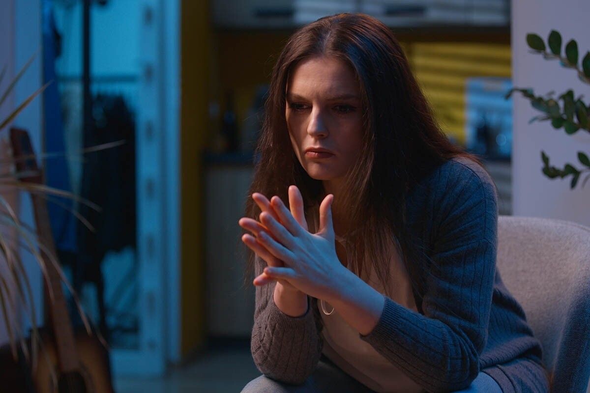 Иррациональное мышление подменяет факты эмоциями — отсюда паника на ровном месте. Источник: MAYA LAB / Shutterstock / FOTODOM📷
