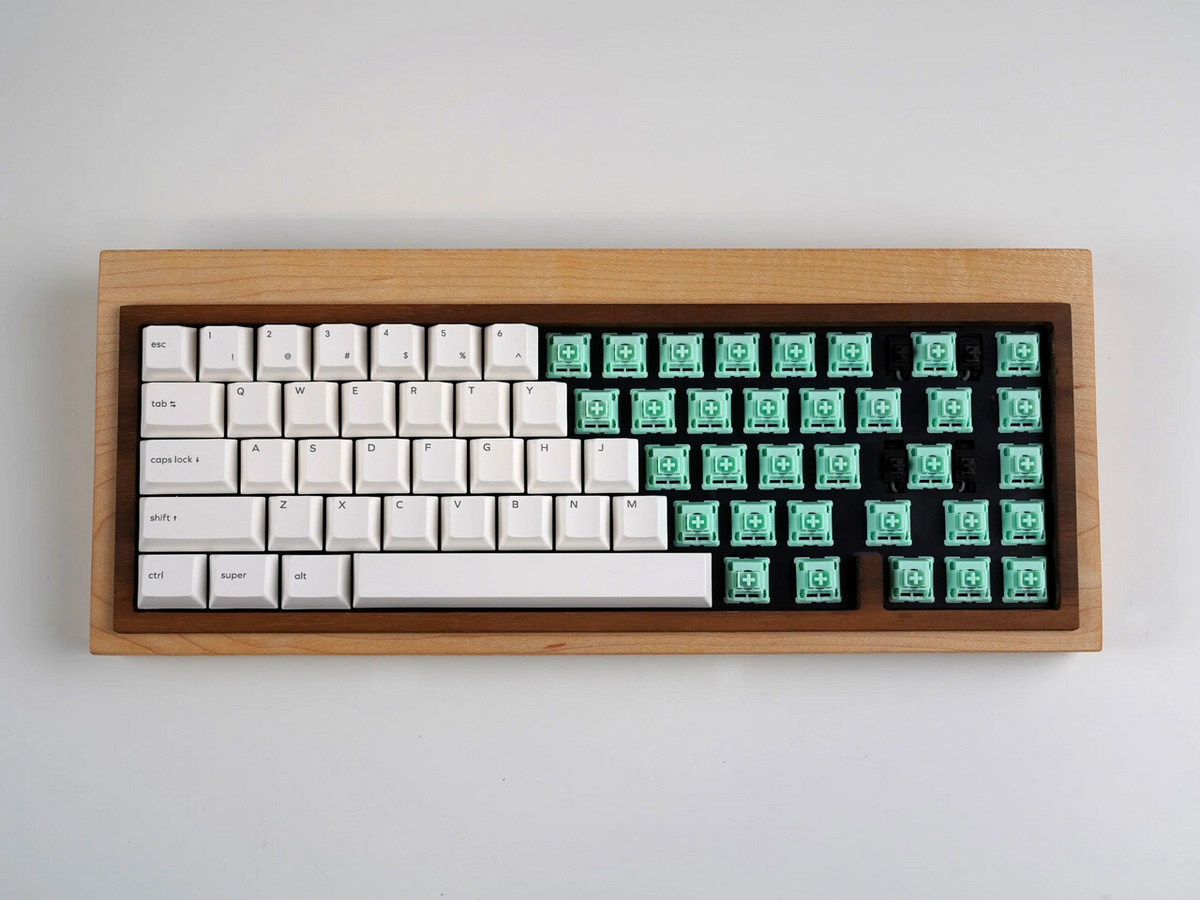    Деревянную клавиатуру-конструктор CannonKeys оценили в $380