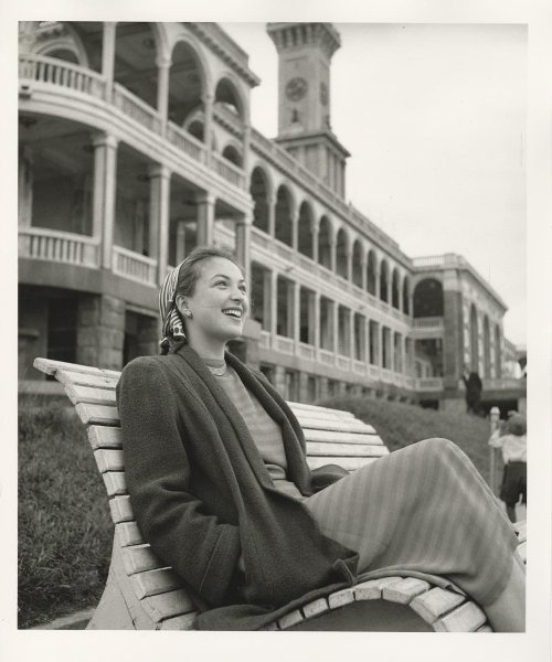 Актриса Клара Лучко. Северный речной вокзал.
Евгений Умнов, 1950-е, г. Москва, МАММ/МДФ.