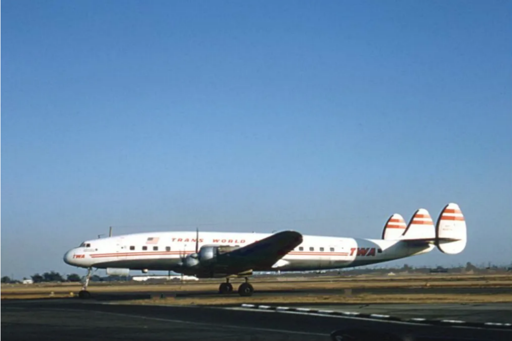 N6907C «Звезда Сицилии», самолет TWA Super Constellation, попавший в аварию. (Мэл Лоуренс)