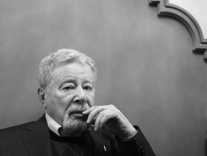 Генрих Падва. Обложка © ТАСС / Илья Питалев