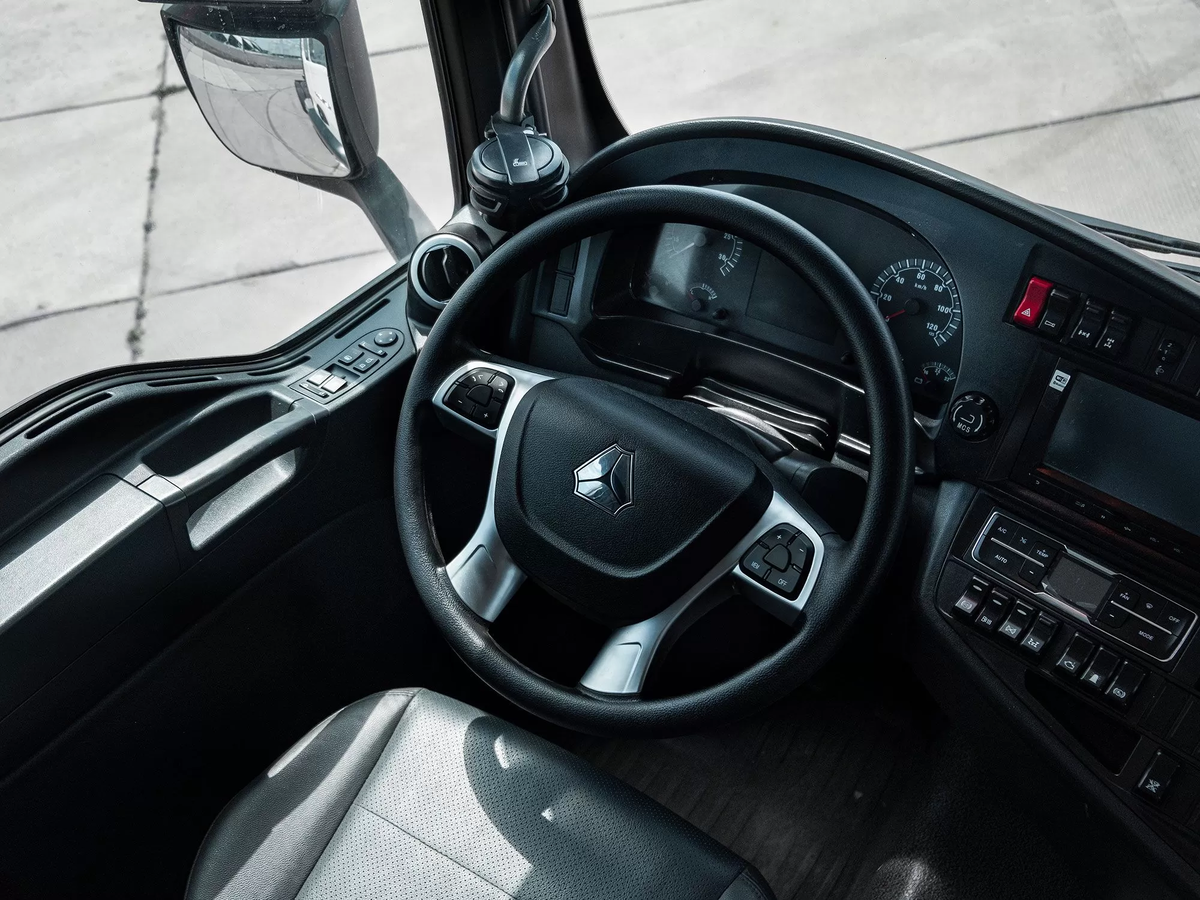 ист. https://gkgross.ru/catalog/shassi/shassi-sitrak-c7h-6x4-480-ressory-akpp-kom-3900/