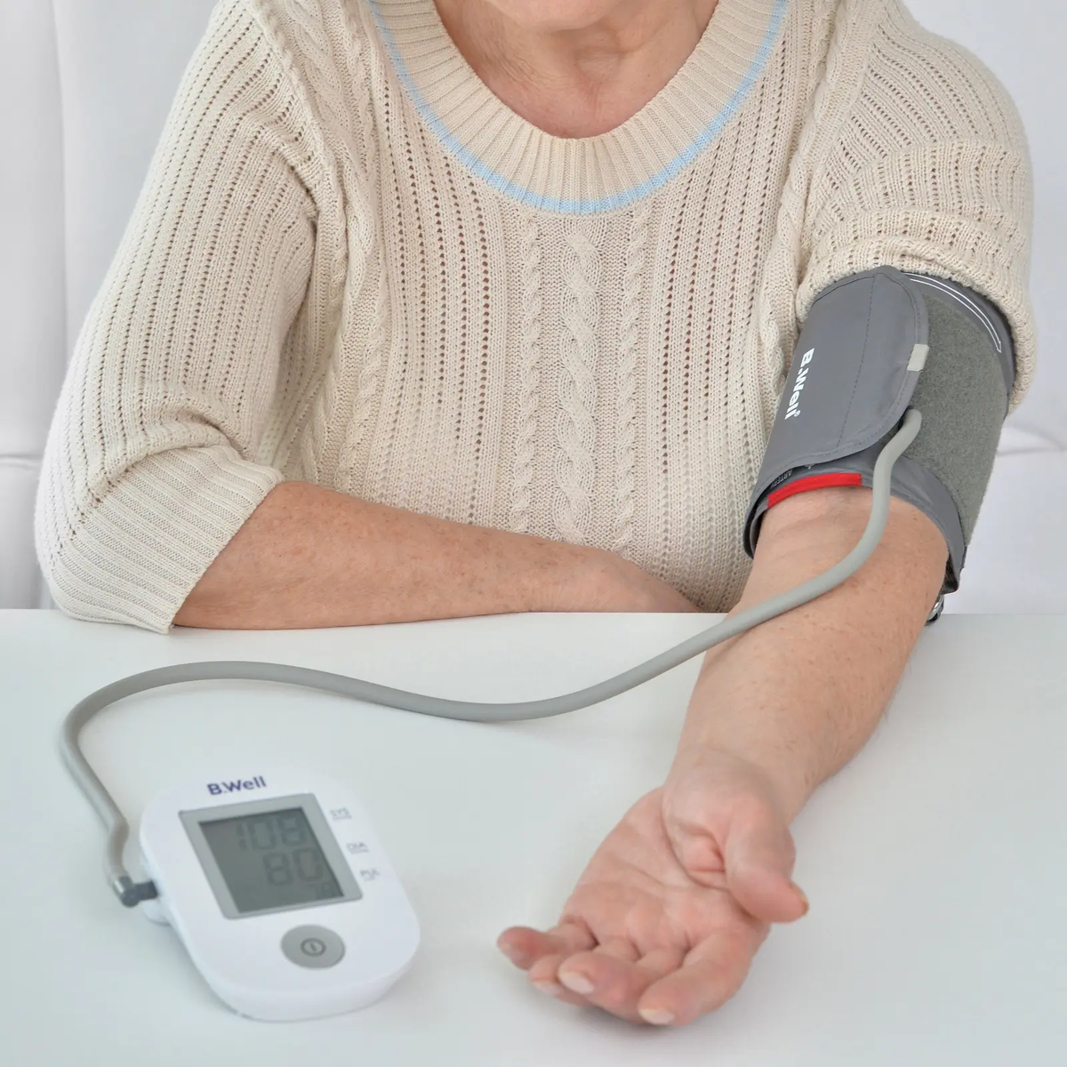 Тонометр автоматический B.Well PRO-33