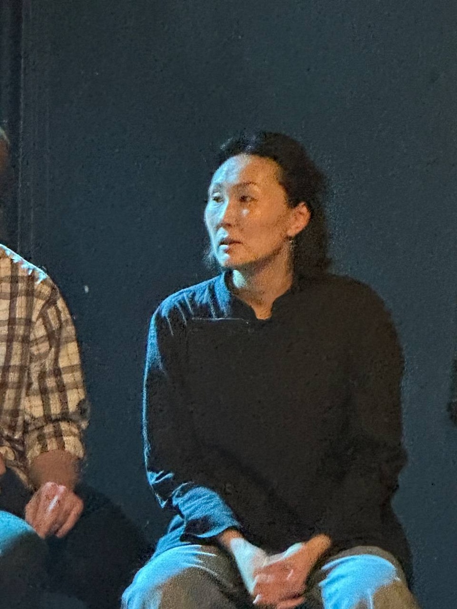 Режиссер – Сойжин Жамбалова. Фото автора.