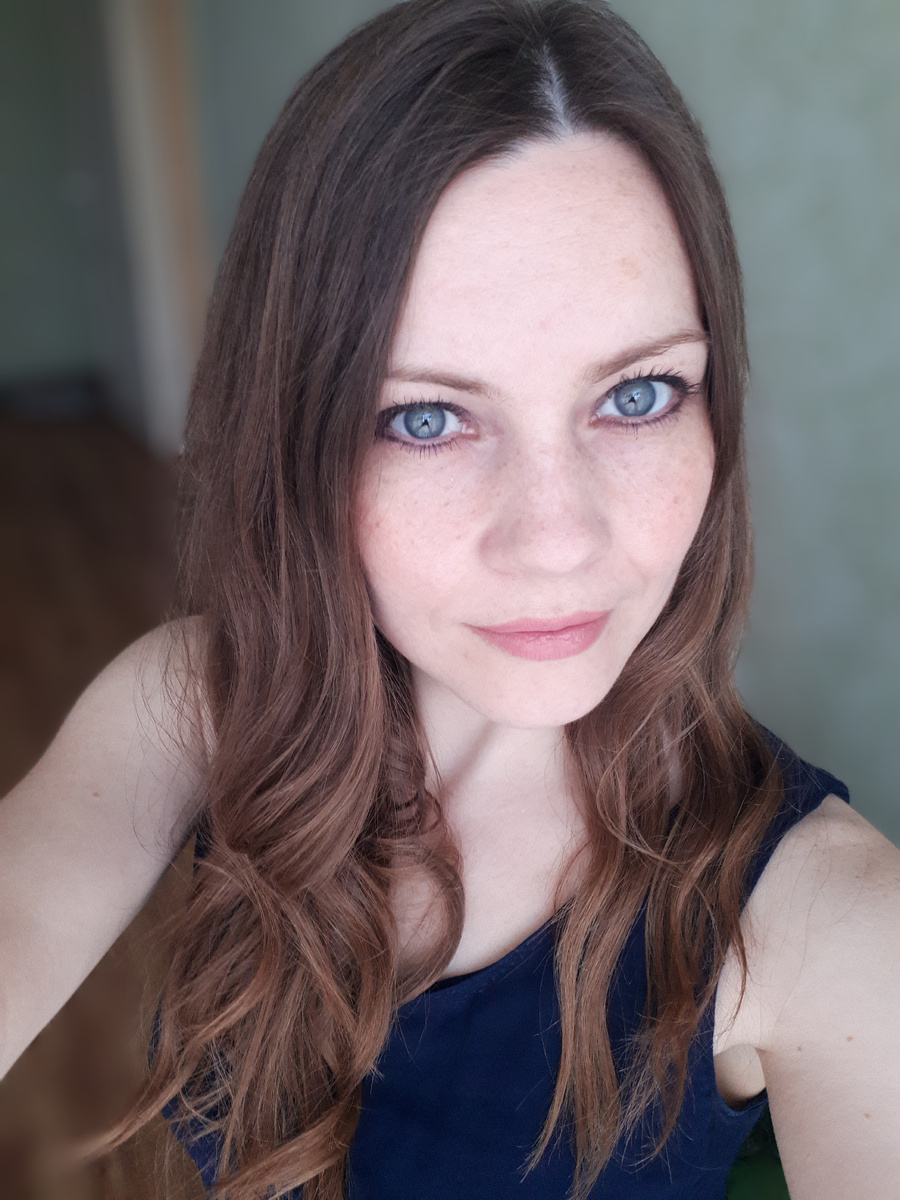 Меня зовут Анна. Я коуч по здоровому образу жизни.