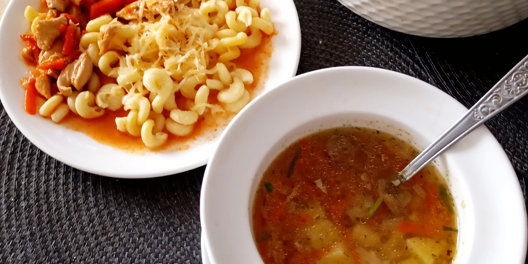 День рождения закончился, а тортик остался ещё, но обед надо готовить