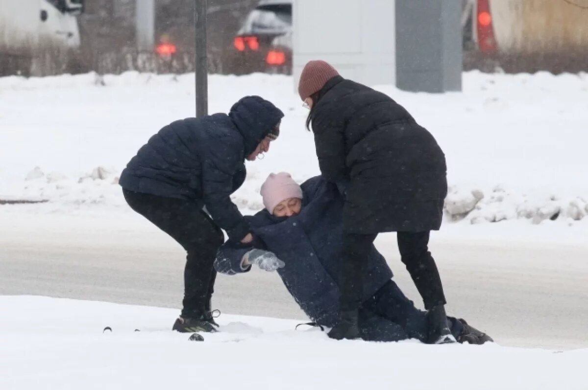    Волгоградцам обещают ликвидировать гололед к концу недели