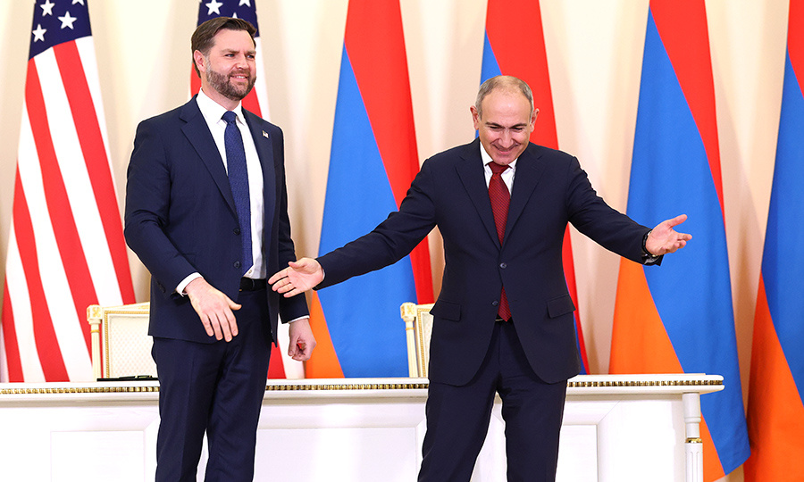    © Kevin Lamarque/AP/TASS