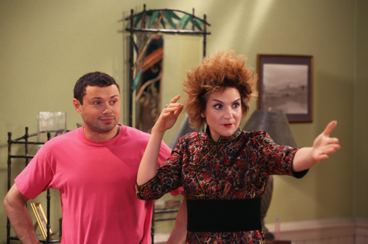 Людмила Артемьева в сериале "Кто в доме хозяин?"