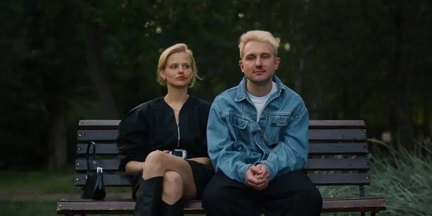    Герои Александры Бортич и Гоши Токаева необъяснимо тянутся друг к другу, но без взаимных оскорблений общаться не могут"Экспоненета фильм"