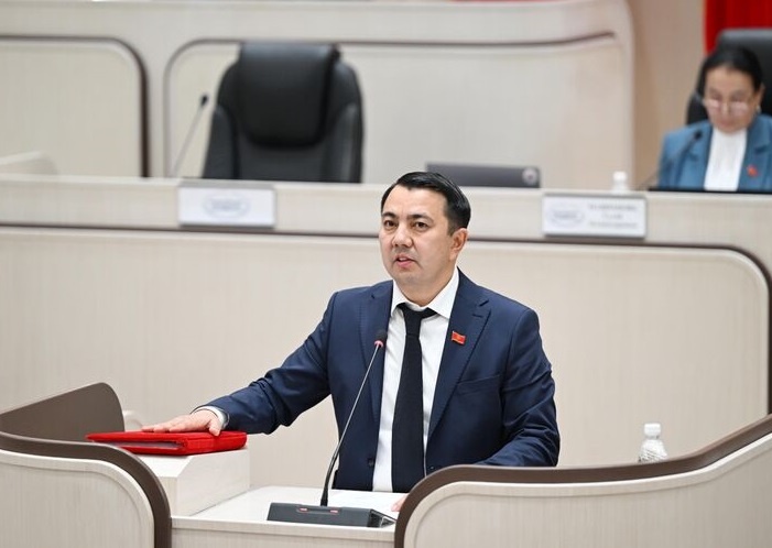 Марлен Маматалиев. Фото пресс-службы парламента Кыргызстана