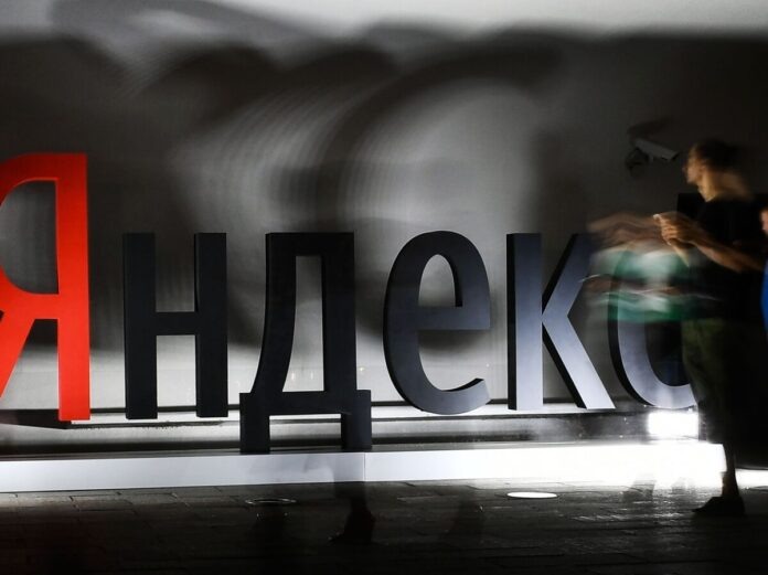    Искусственный интеллект от Яндекса, «Нейробухгалтер», меняет рынок труда, заставляя миллионы российских специалистов переучиваться.