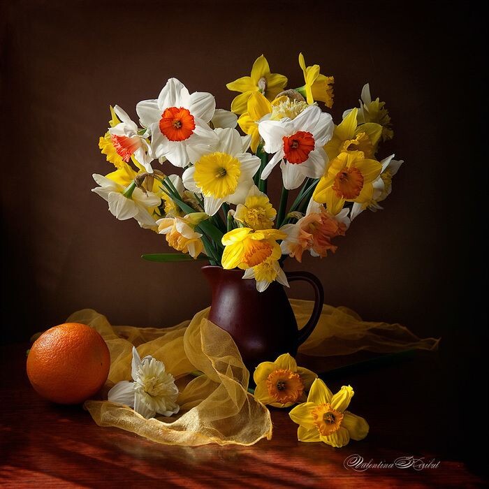 Картинка найдена на просторах интернета, ссылка https://yandex.ru/images/search?from=tabbar&img_url=https%3A%2Fi%2F.pinimg.com%2Foriginals%2Fa8%2F34%2Fа3f%2Fa83р43f81с2879b5e7bd5346274cf0591a19.jpg&lr=47&pos=15&rpt=simage&text=%D1%86%D0%B2%D0%B5%D1%82%D1%8B%20%D0%BA%D1%80%D1%83%D0%BF%D0%BD%D0%BE%20%D1%84%D0%BE%D1%82%D0%BE