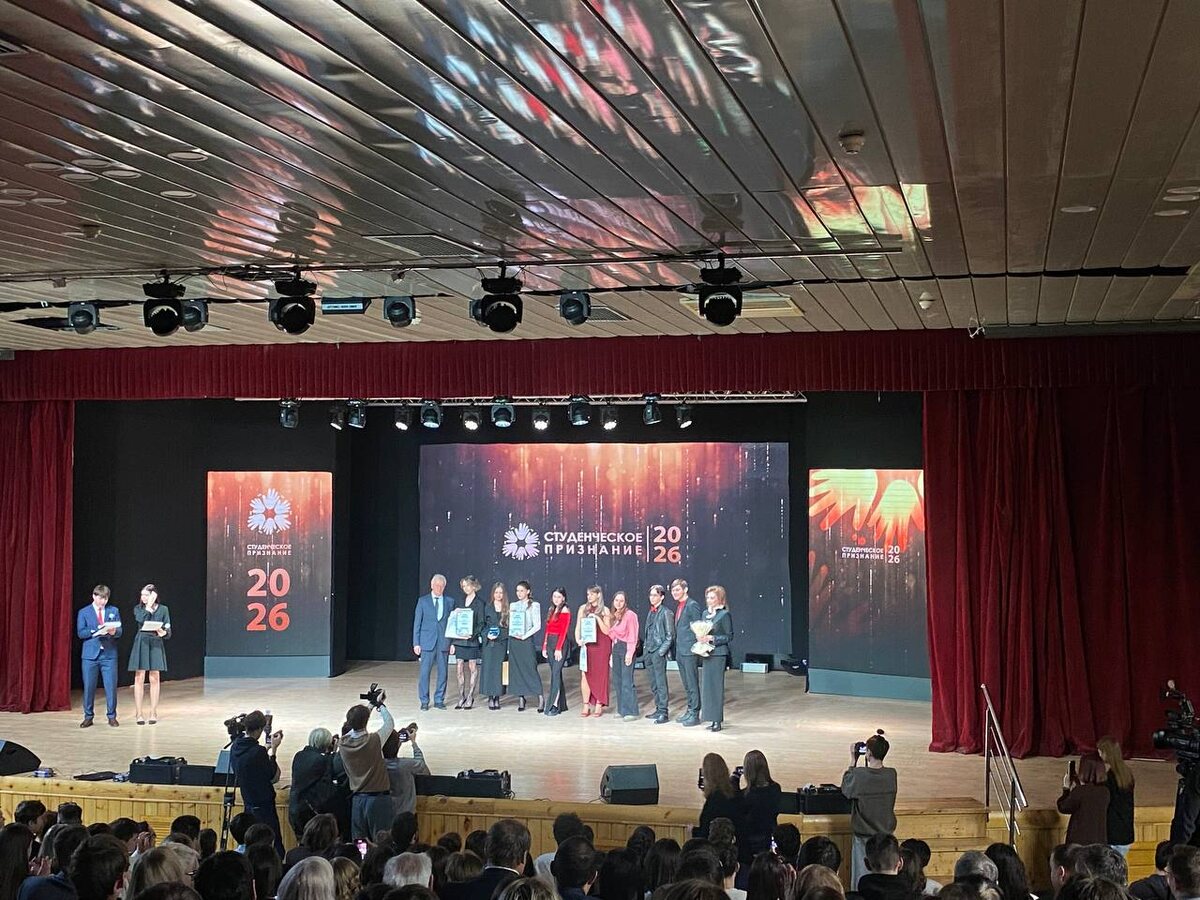    photo_5217609946193663177_y