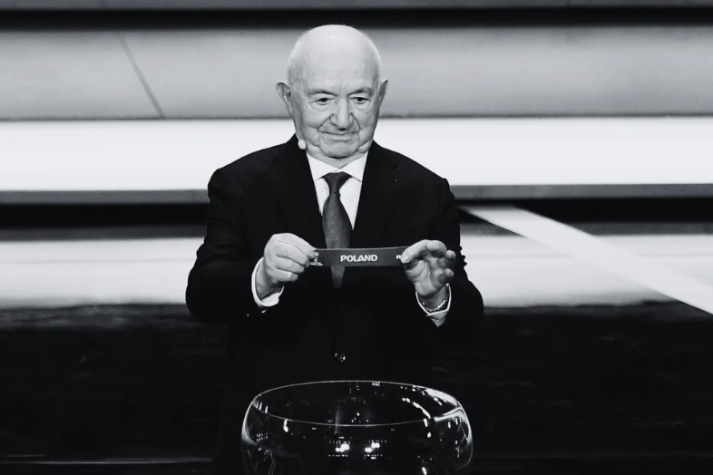 Память Симоняна почтили на 50-м конгрессе УЕФА