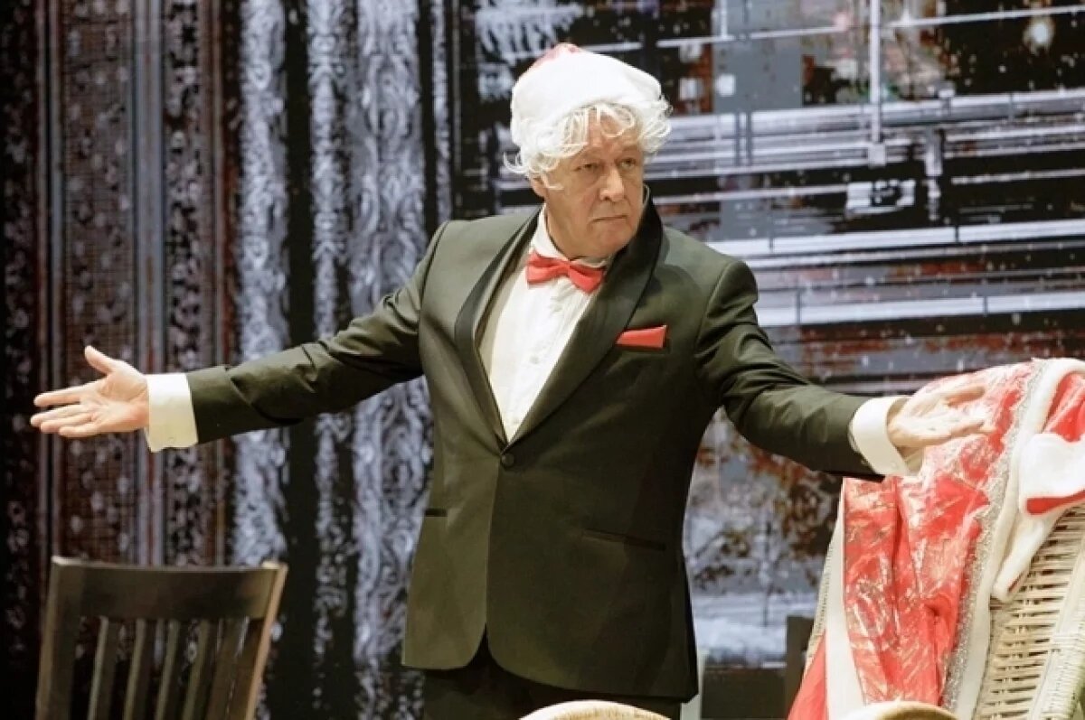    Сцена из спектакля «Без свидетелей».