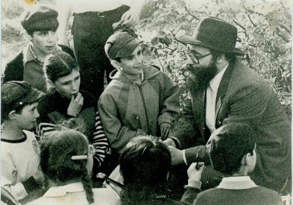 Школа при Синагоге. Поездка на Лаг Баомер с рав Корицем. 1989 год