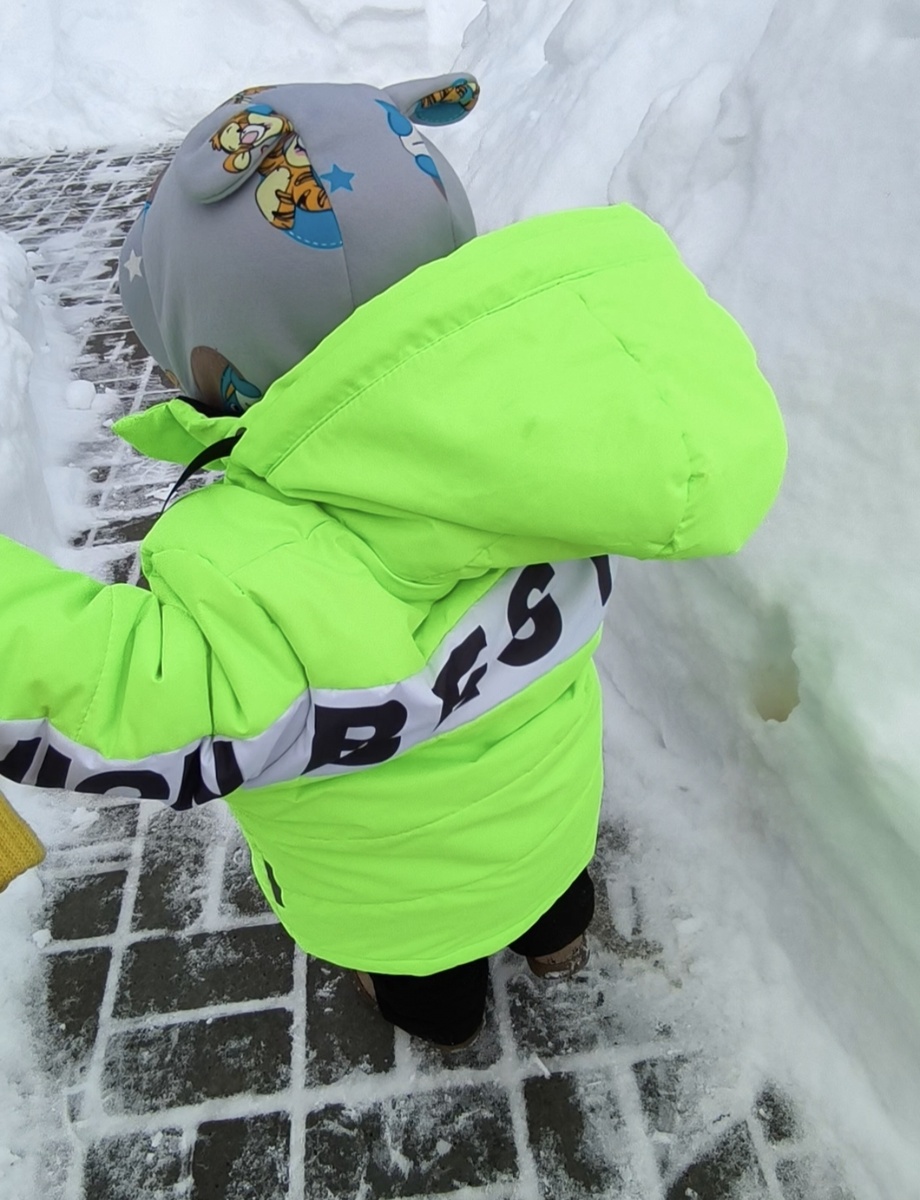 Очень любит ходить сам ☺