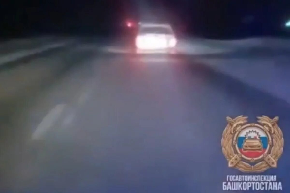    В Башкирии полицейским пришлось догонять 16-летнего водителя