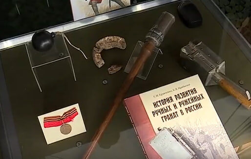     В красноярском краеведческом музее представили редкий арсенал гранат