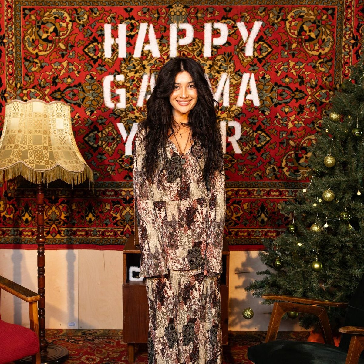 Nara Play - певица и актриса 