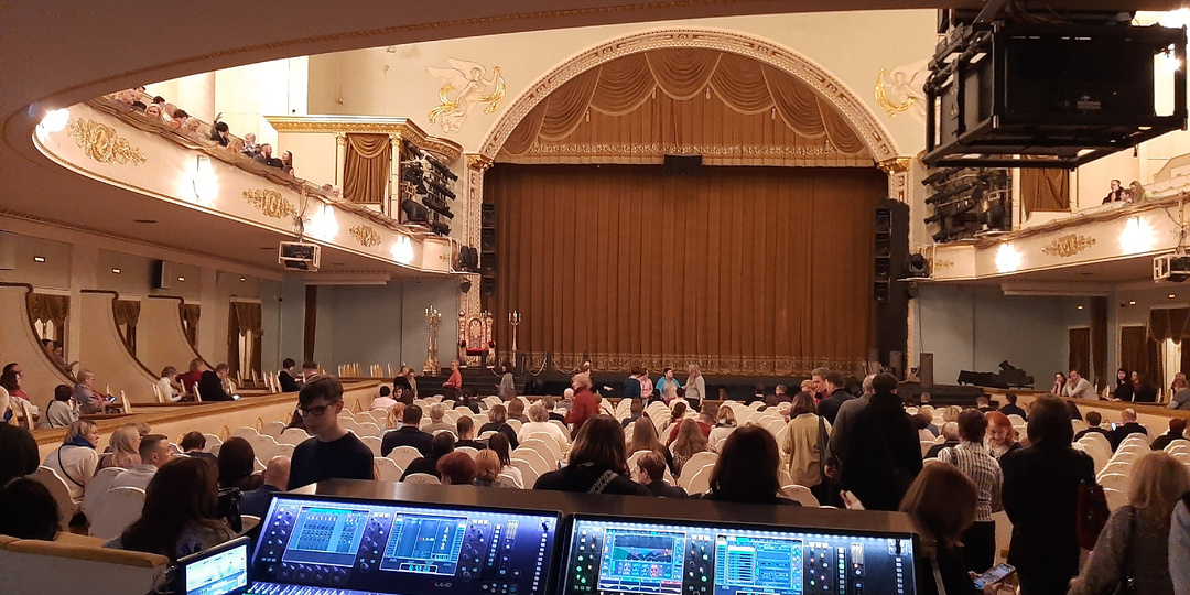 Театральная халтура и мюзикл «Пётр Первый». Почувствуем разницу. Часть первая