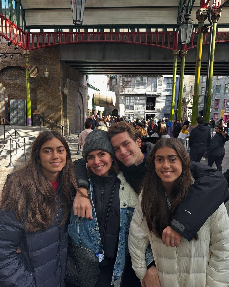    Джованна Антонелли с детьми