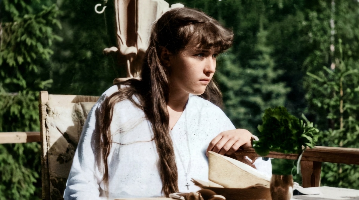 Восстановленое фото Анастасии Романовой