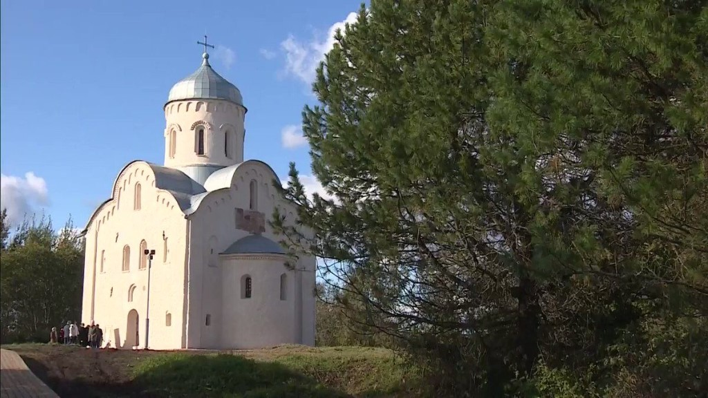 Церковь Нико́лы на Ли́пне, Новгород