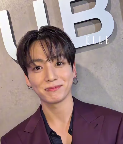 Такой красивый Чонгуккииии!