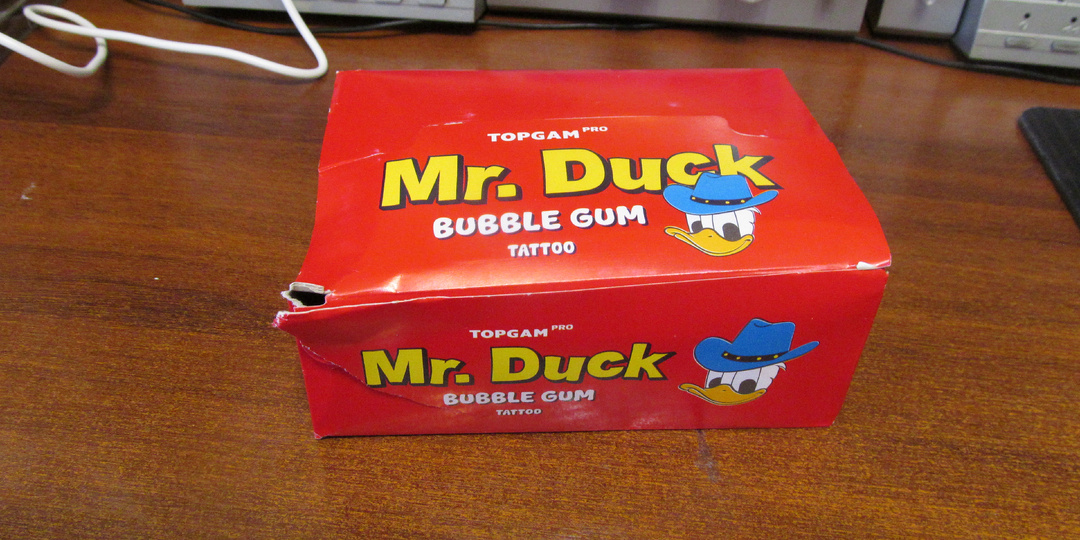 Жевательная резинка Mr. Duck – закос под легенду 1990-х – посмотрим