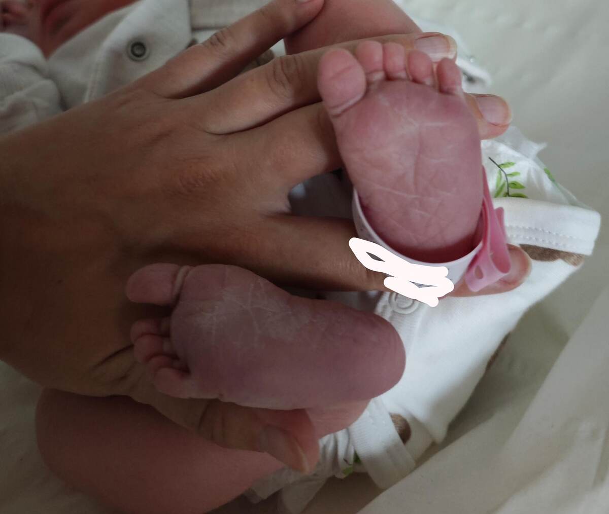 Малюсенькие ножки <3