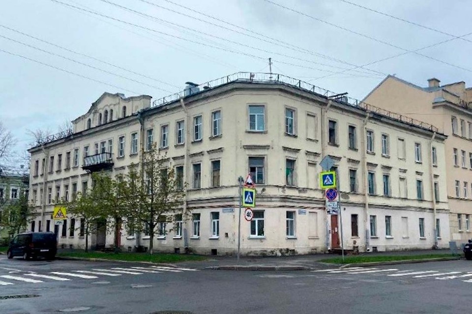    Фасады здания решены в стилистике неоклассицизма. Фото: КГИОП